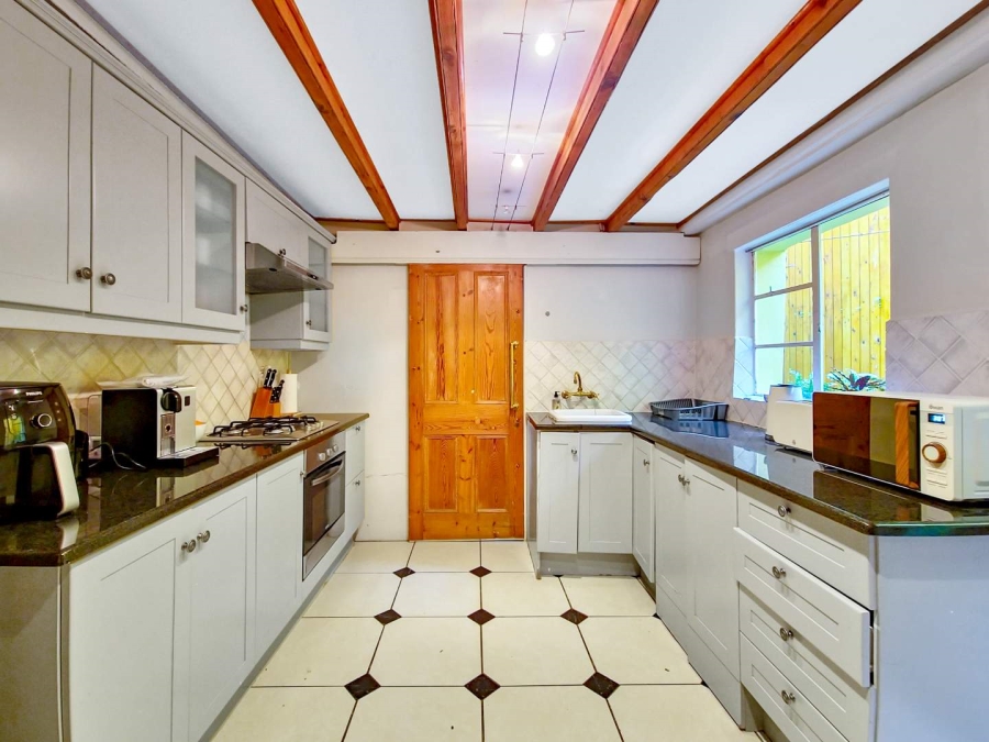 2 Bedroom Property for Sale in Green Point Western Cape